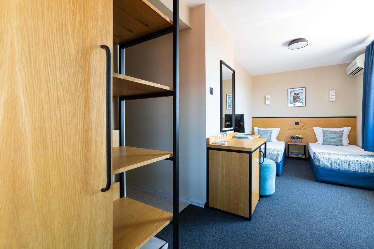 Albatros New Town Hotel 3*