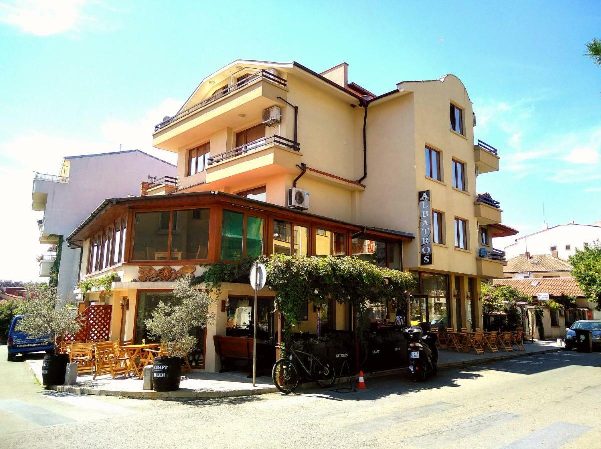 Albatros New Town Hotel